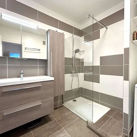 Apartment T3 Face A Avec Terrasse Et Parking Prive, 4 Couchages - Fr-1-245-97 *