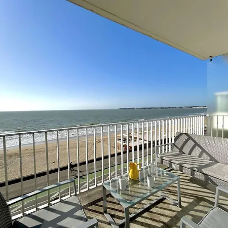 T3 Face A Avec Terrasse Et Parking Prive, 4 Couchages - Fr-1-245-97 Apartman *